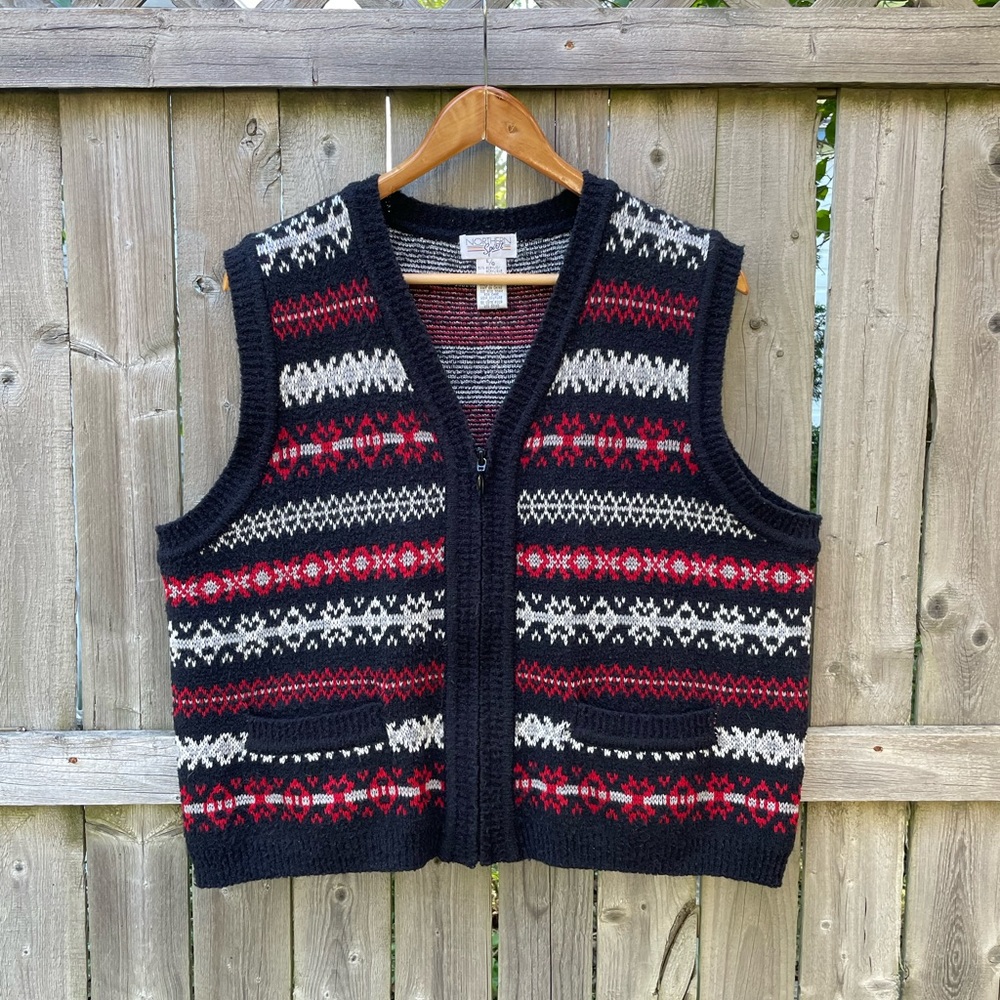 SOLD🔥Vintage Northern Spirit Zip Up Vest, Size L